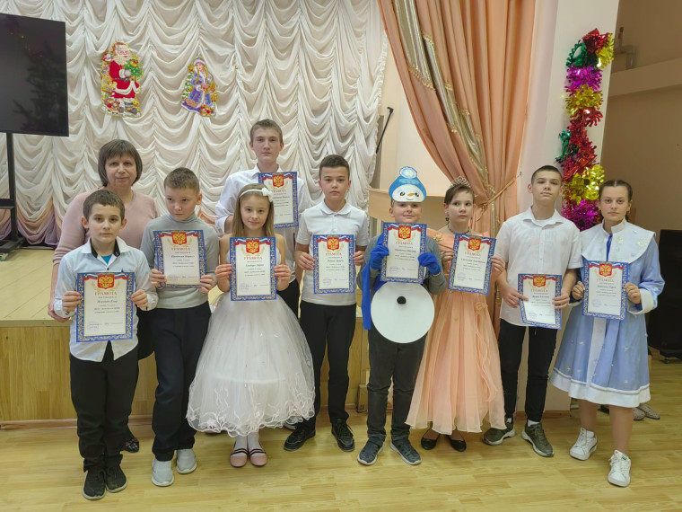 Новогодняя игровая программа "Вместе встретим Новый год"..